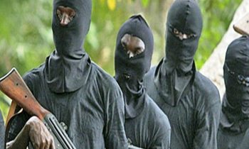 Gunmen Burn Federal Government Offices In Anambra Over Nigerian Flag