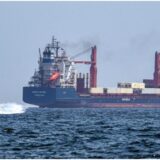 Trump Escalates Threats on Iran as Talks Stall; Tehran Keeps Strait of Hormuz Shut